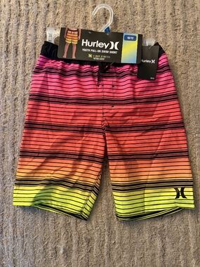 Size 10-12 Boy’s Hurley swim trunks NWT